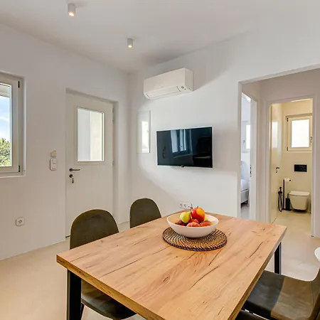 Silver Fos Lejlighed Páros